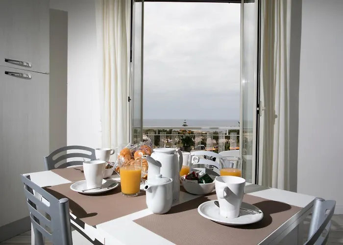 לינה וארוחת בוקר Aria Di Mare 4*